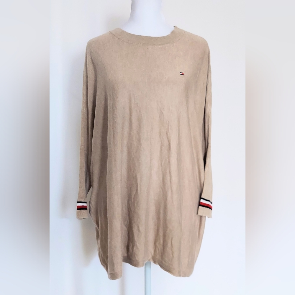Tommy Hilfiger Varsity Style Oversize Sweater Beige Size Small / Medium